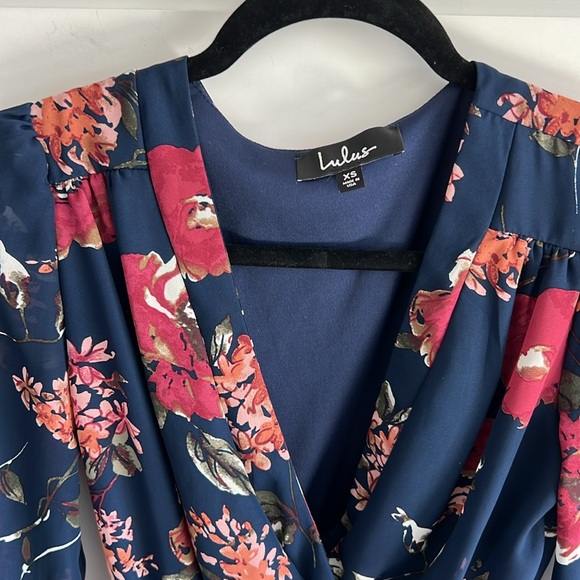 Lulu’s XS Navy Floral Dress - Picture 6 of 8